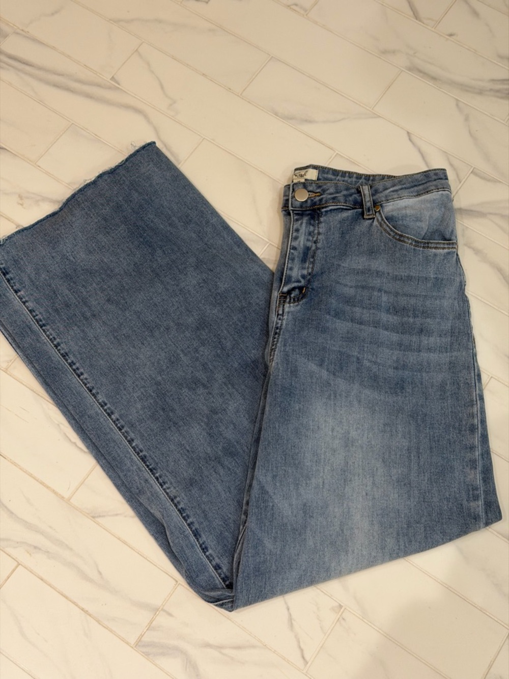 Easel Light Blue Wide-Leg High-Rise Jeans Size M - Picture 9 of 9